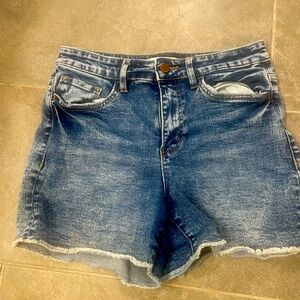 Cut off comfy shorts